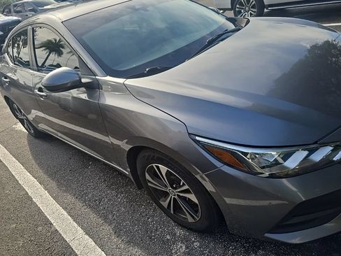 Used 2022 Nissan Sentra SV FWD image 2