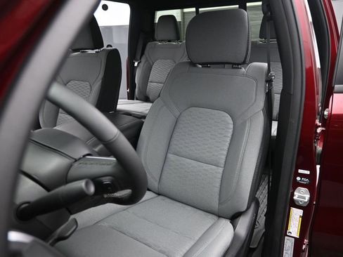 Used 2025 RAM 1500 Big Horn AWD/4WD image 11