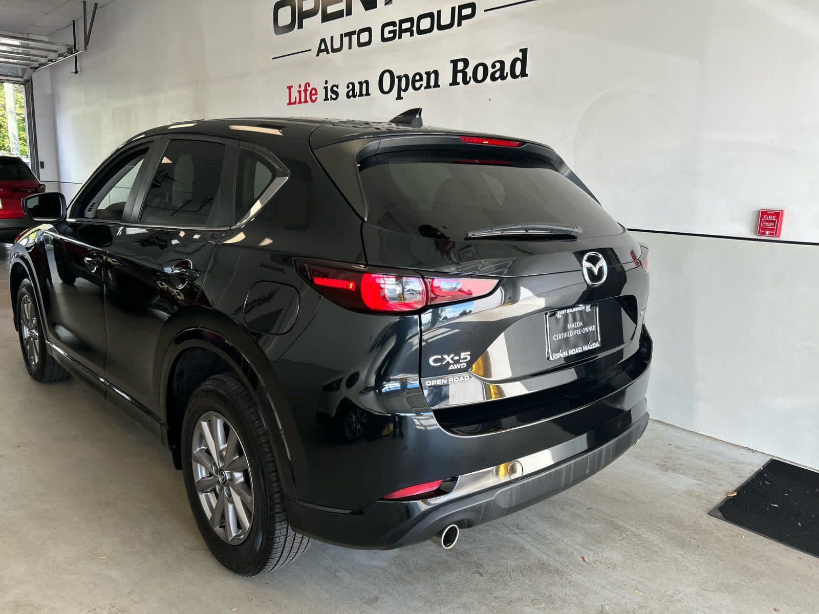 Certified 2024 MAZDA CX-5 AWD 2.5 S w/ Preferred Package image 4
