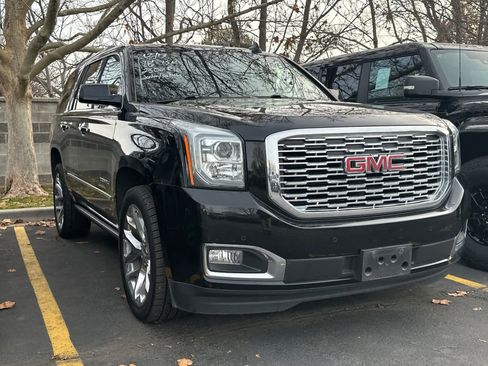 Used 2018 GMC Yukon Denali w/ Open Road Package image 5