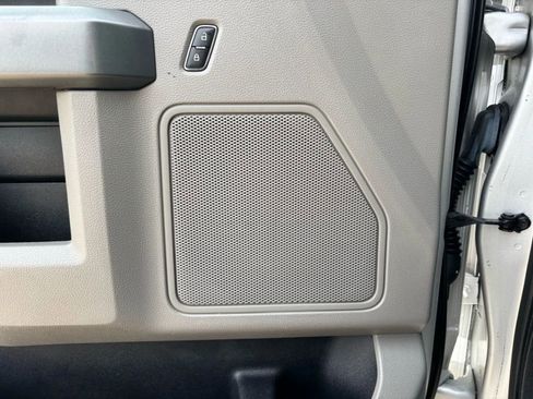 Used 2017 Ford F150 XLT RWD image 13