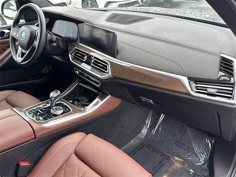 Used 2023 BMW X5 xDrive45e w/ Executive Package image 29