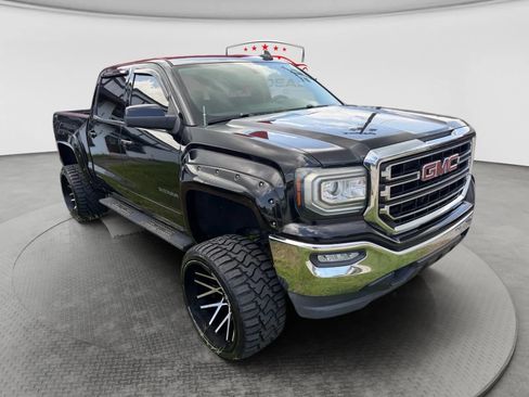 Used 2018 GMC Sierra 1500 SLE w/ SLE Value Package RWD image 3