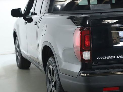 Used 2019 Honda Ridgeline Black Edition image 16