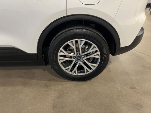 Used 2021 Ford Escape SEL image 43