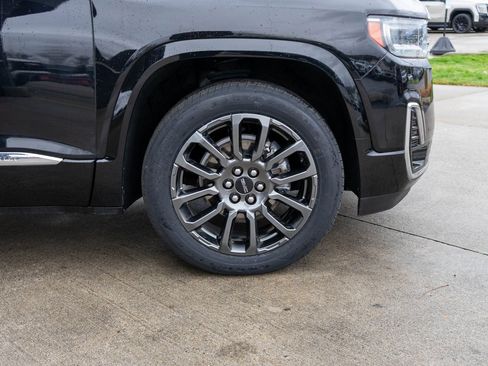 Used 2023 GMC Acadia Denali w/ Black Diamond Edition image 41