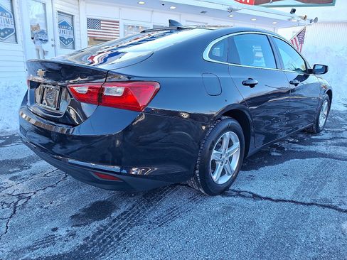 Used 2022 Chevrolet Malibu LS image 5