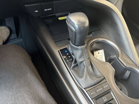 Used 2022 Toyota Camry XSE w/ Cold Weather Package FWD image 15