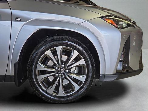 Used 2023 Lexus UX 250h F Sport FWD image 10