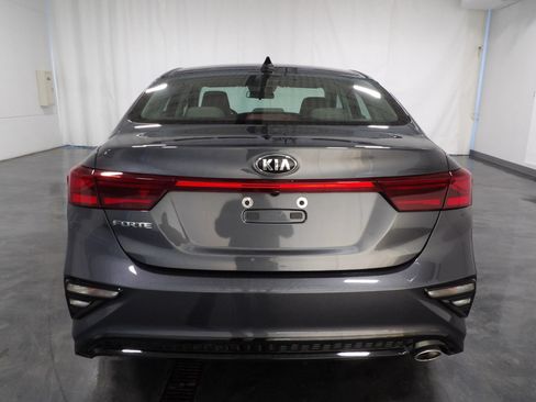 Used 2021 Kia Forte LXS FWD image 5