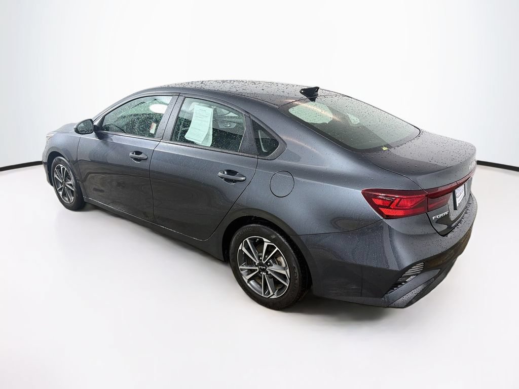 Used 2023 Kia Forte LXS FWD image 7