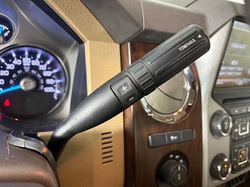 Used 2016 Ford F250 Lariat w/ Chrome Package image 21