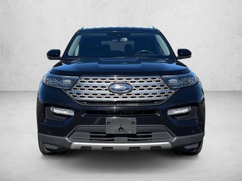 Used 2023 Ford Explorer Limited w/ Equipment Group 301A RWD image 2