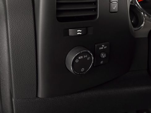 Used 2009 Chevrolet Silverado 1500 LT image 29