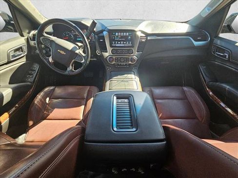 Used 2019 Chevrolet Tahoe Premier w/ Premier Plus Edition image 13