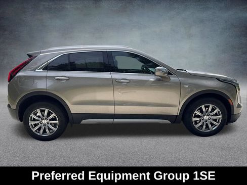 Used 2023 Cadillac XT4 Premium Luxury w/ Cold Weather Package AWD/4WD image 7