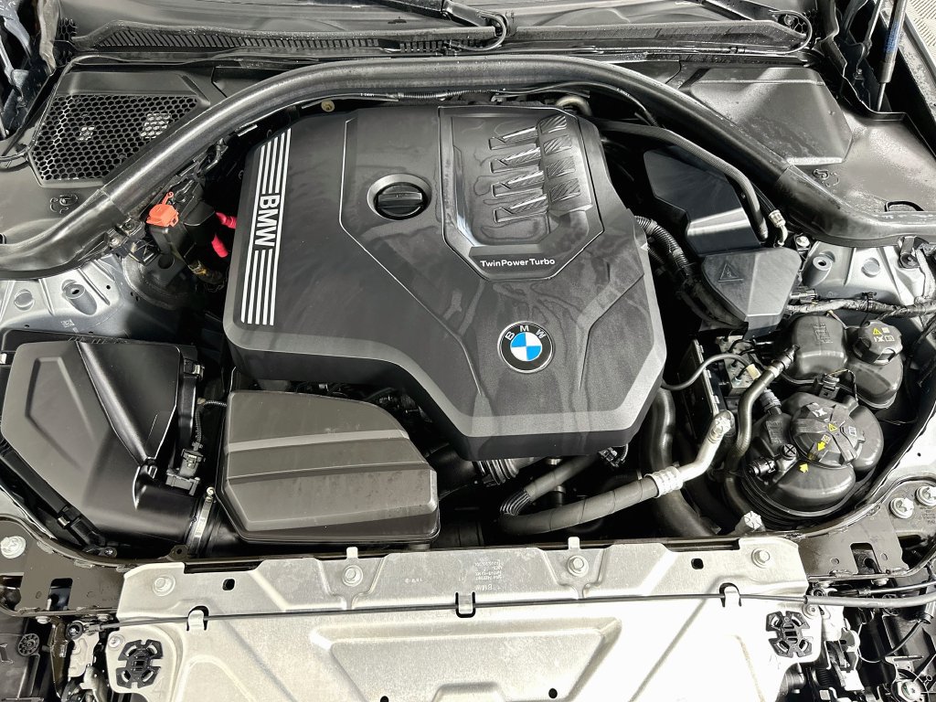 Used 2023 BMW 330i Sedan w/ Premium Package RWD image 31
