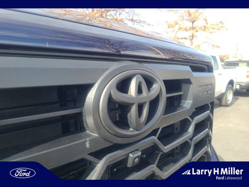 Used 2024 Toyota Tundra Limited image 23