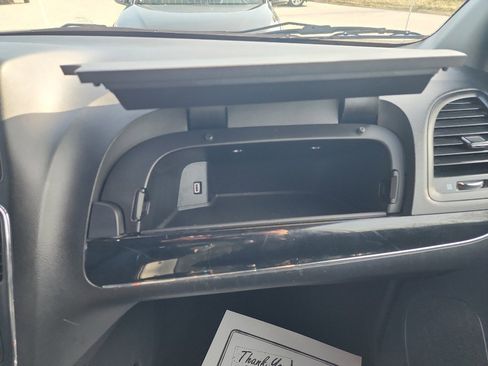 Used 2016 Dodge Grand Caravan SXT image 17