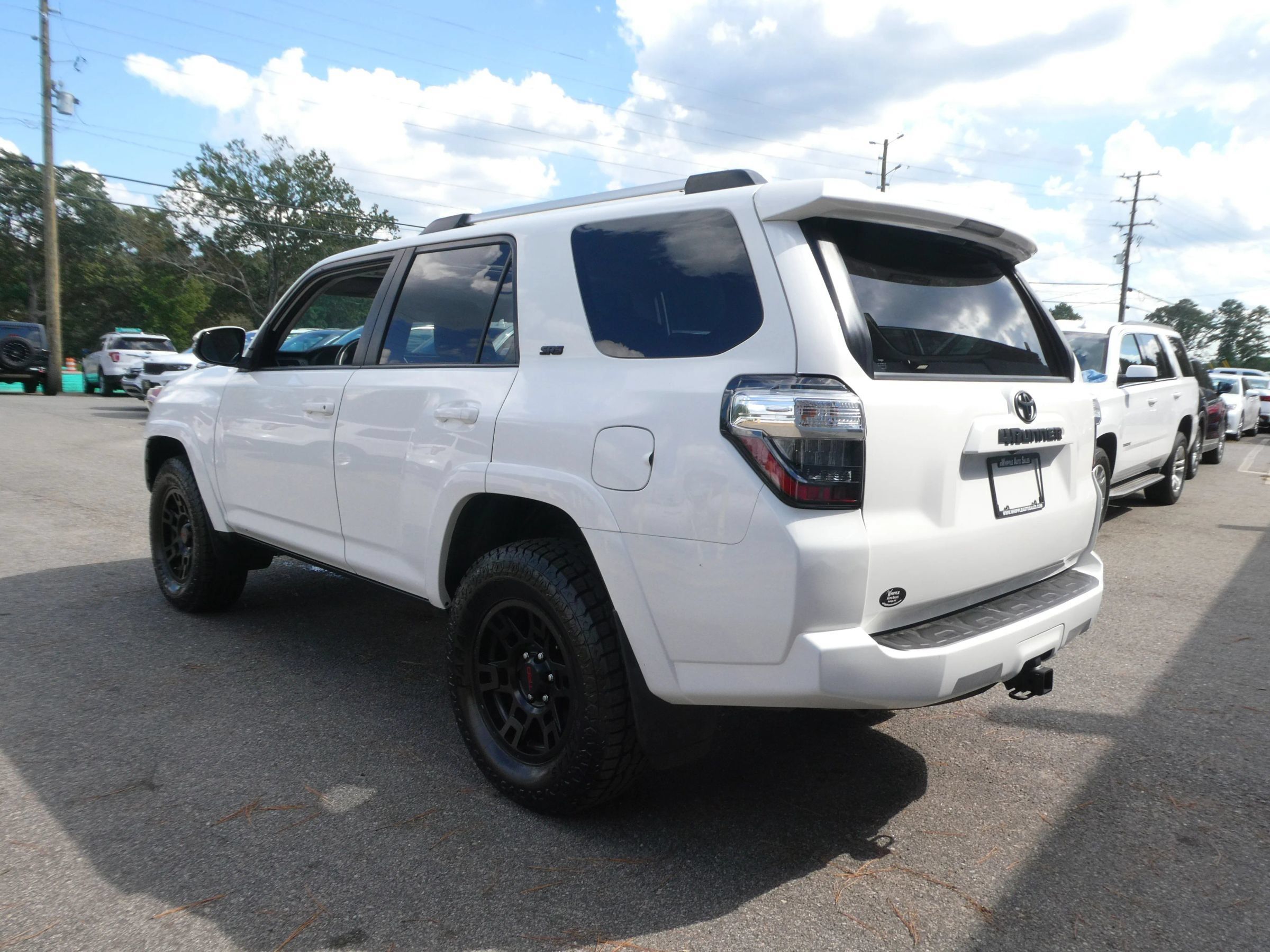 Used 2019 Toyota 4Runner SR5 Premium AWD/4WD image 8