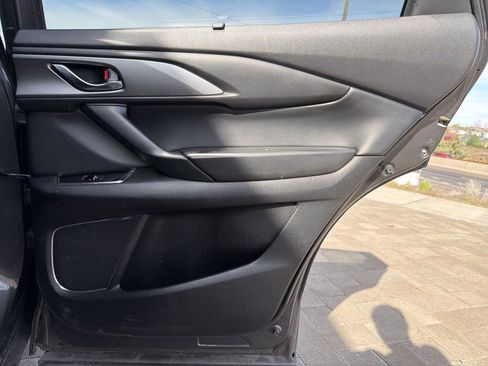 Used 2018 MAZDA CX-9 Touring w/ Touring Premium Package image 23