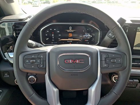 New 2026 GMC Sierra 1500 Elevation image 14