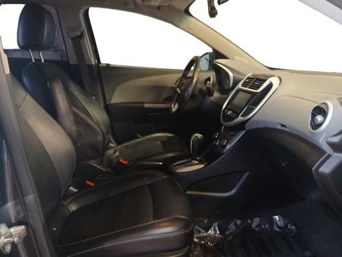 Used 2017 Chevrolet Sonic Premier image 15