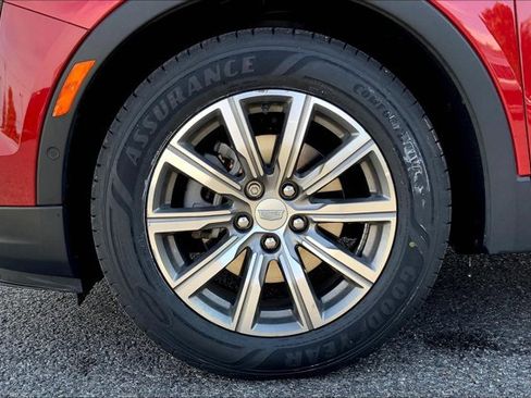 Used 2022 Cadillac XT4 Sport w/ Enhanced Visibility Package image 8