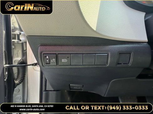 Used 2020 Toyota Corolla L image 20