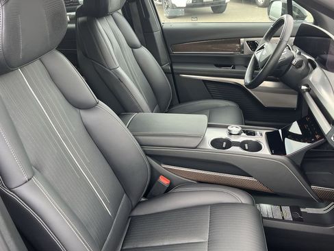 Used 2026 Cadillac Vistiq Luxury image 20