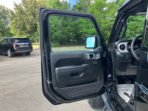 Certified 2024 Jeep Wrangler Unlimited Sport AWD/4WD image 15
