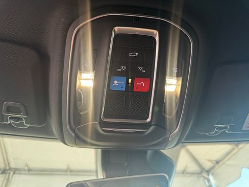 Used 2026 Jeep Grand Cherokee Altitude AWD/4WD image 21
