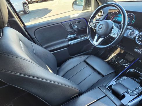 Used 2023 Mercedes-Benz GLB 250 image 10
