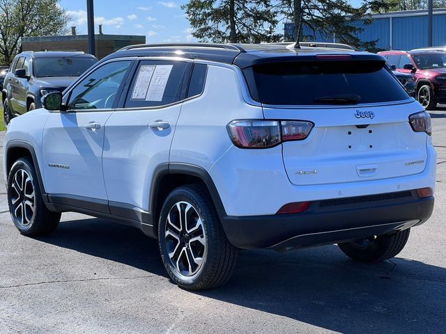 Used 2024 Jeep Compass Limited AWD/4WD image 9