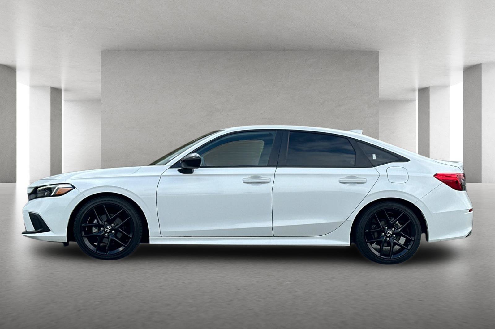 Used 2024 Honda Civic Sport image 7