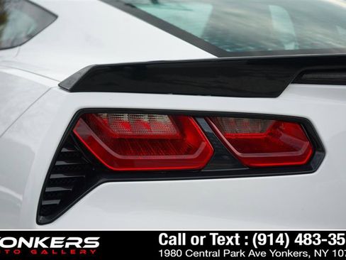 Used 2015 Chevrolet Corvette Stingray Coupe w/ Pacific Design Package image 32