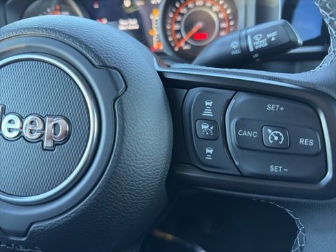 New 2026 Jeep Gladiator Mojave w/ Safety Group image 18