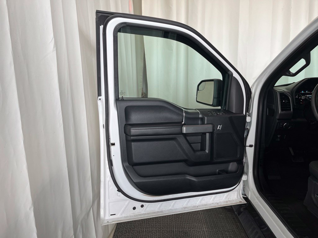 Used 2018 Ford F150 XLT w/ Equipment Group 302A Luxury AWD/4WD image 17