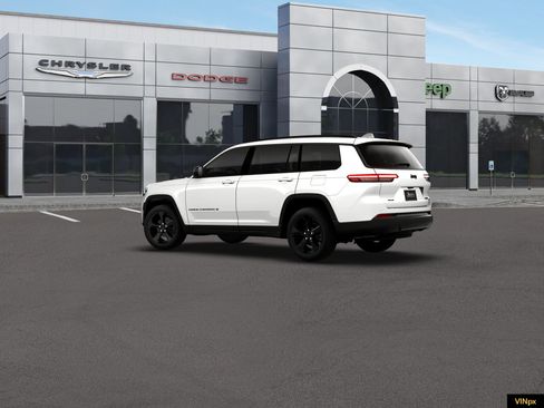 New 2026 Jeep Grand Cherokee L Limited w/ Limited Altitude Package AWD/4WD image 4