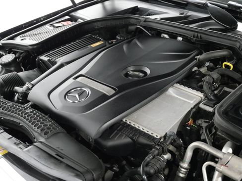 Used 2015 Mercedes-Benz C 300 4MATIC Sedan image 22