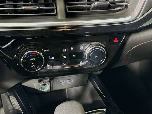 Used 2024 Chevrolet Trax RS w/ Driver Confidence Package image 23