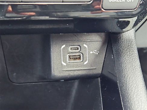 Used 2023 Jeep Compass Limited w/ Sun and Sound Group image 18