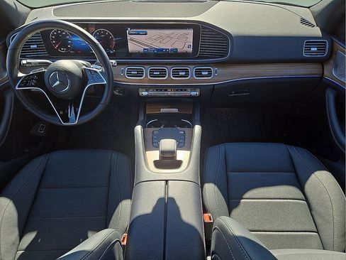 Used 2025 Mercedes-Benz GLE 350 4MATIC image 18