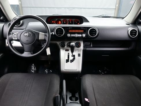 Used 2009 Scion xB image 16