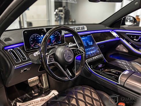 Used 2022 Mercedes-Benz S 580 4MATIC Sedan w/ AMG Line Package image 21