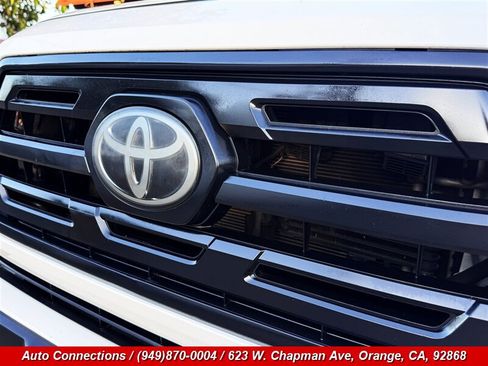 Used 2018 Toyota Tacoma SR w/ SR Convenience Package AWD/4WD image 27