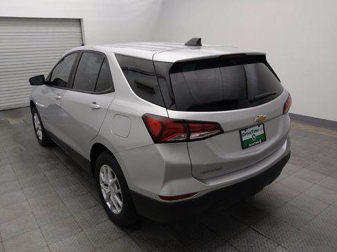 Used 2022 Chevrolet Equinox LS AWD/4WD image 5