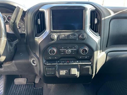 Used 2021 Chevrolet Silverado 1500 LT AWD/4WD image 11
