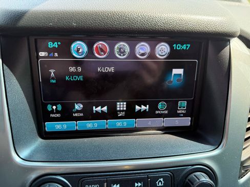Used 2018 Chevrolet Suburban Premier RWD image 37