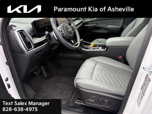 Used 2025 Kia Sorento SX Prestige image 21